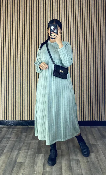 فستان شتوي أنيق ومريح
